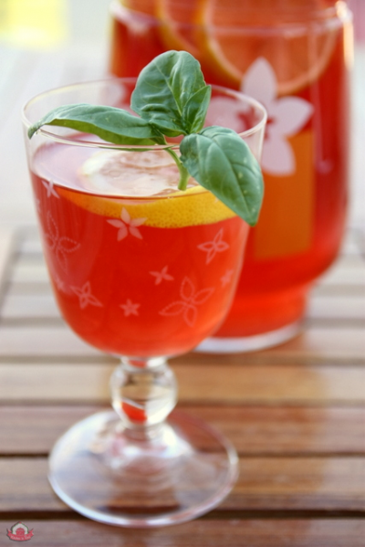 Ev Yapımı Buzlu Çay (Ice Tea)