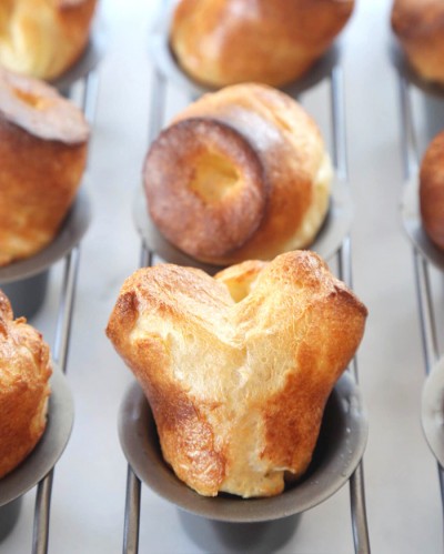 Klasik Popover (Yorkshire Pudding) (Videolu Tarif)