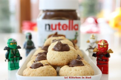 NUTELLA DOLGULU MİNİ KURABİYE TARİFİ