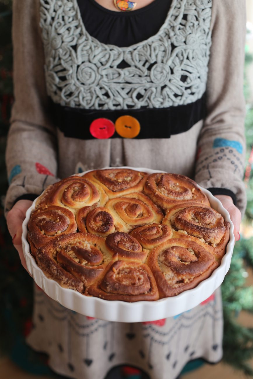 Cevizli ve Tarçınlı Rulo Çörek Tarifi