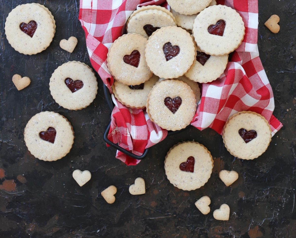 Linzer Kurabiye (Marmelatlı Kurabiye)